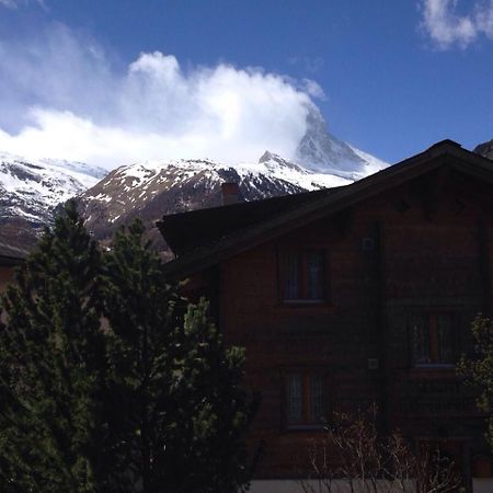 Haus Andorra Apartment Zermatt Bagian luar foto