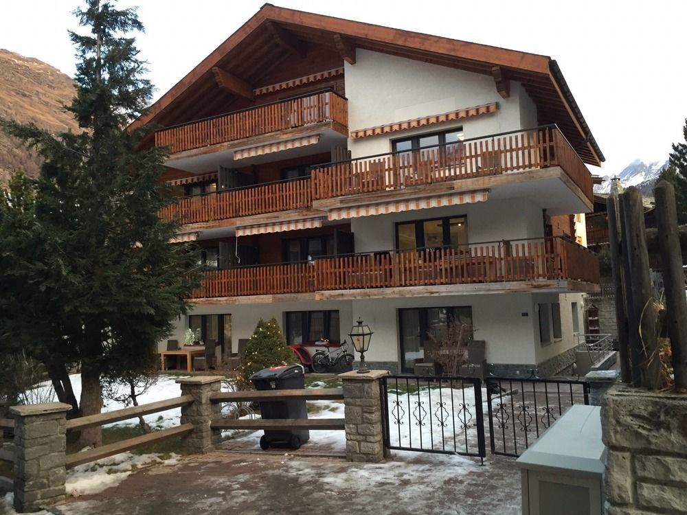 Haus Andorra Apartment Zermatt Bagian luar foto